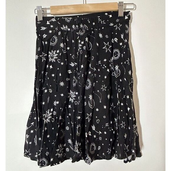 Retrolicious Celestial Sun & Moon Skater Skirt Size Small - Picture 2 of 4